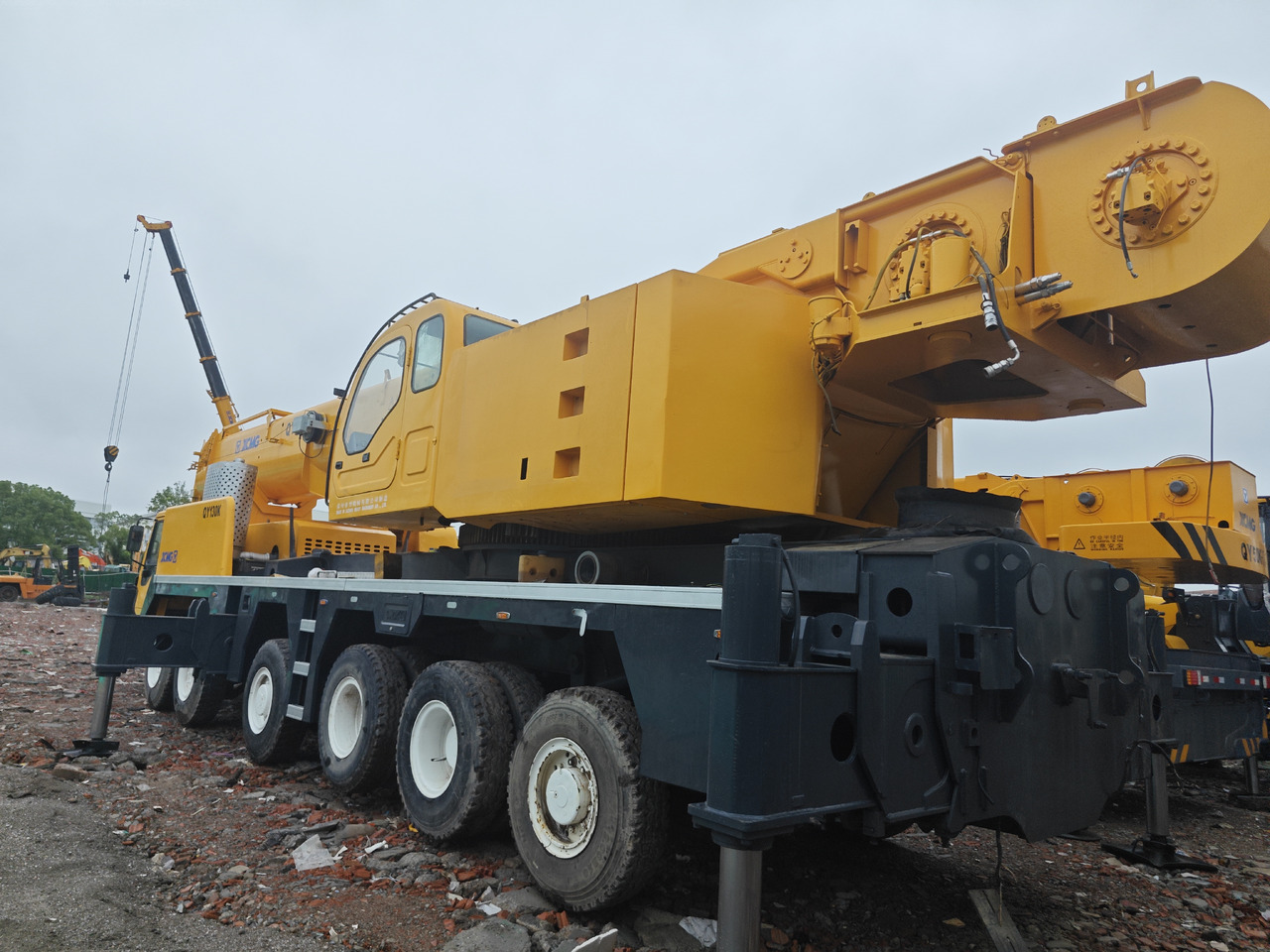 XCMG QY130K QY130K-II used crane 130t - Мобильный кран: фото 3 XCMG QY130K QY130K-II used crane 130t - Мобильный кран: фото 3