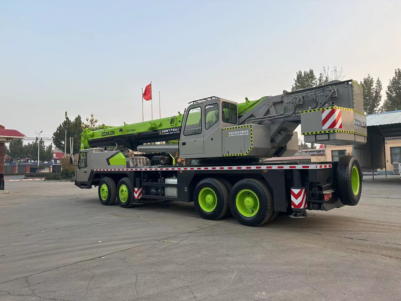 ZOOMLION ZTC700V 70ton - Мобильный кран: фото 4 ZOOMLION ZTC700V 70ton - Мобильный кран: фото 4