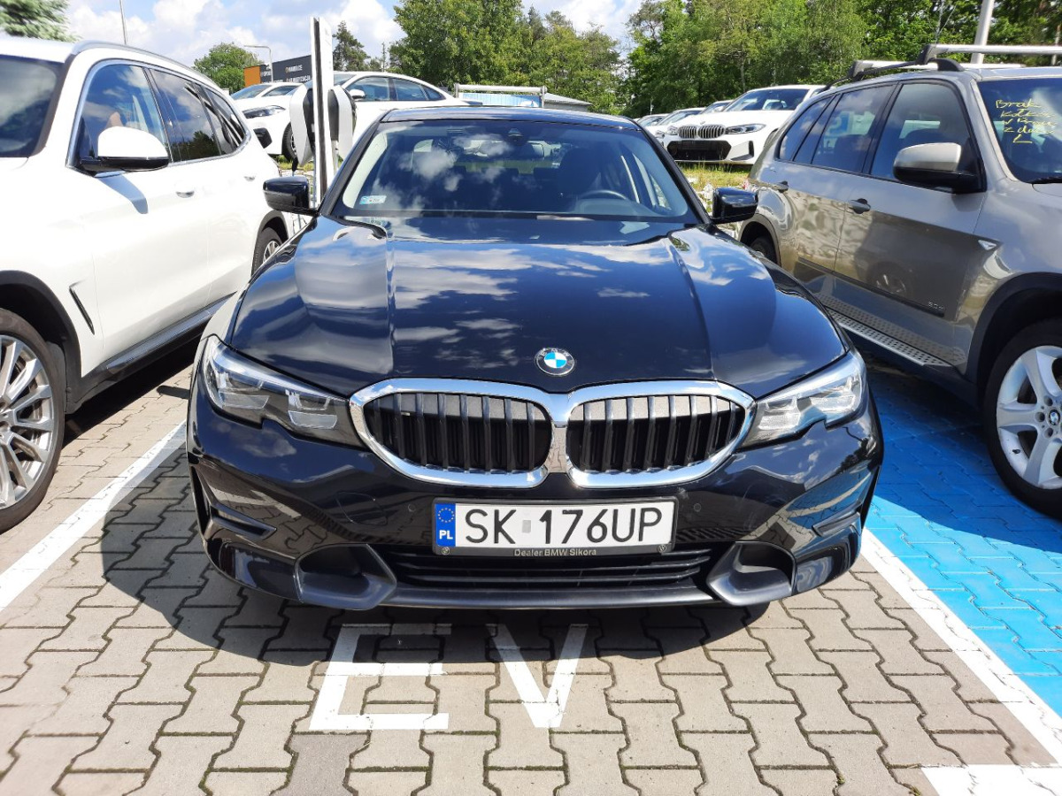 BMW 318 I SPORT LINE SEDAN - Седан: фото 5 BMW 318 I SPORT LINE SEDAN - Седан: фото 5