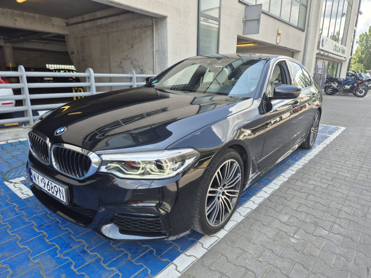 BMW 530i GPF XDRIVE M SPORT SEDAN - Седан: фото 2 BMW 530i GPF XDRIVE M SPORT SEDAN - Седан: фото 2