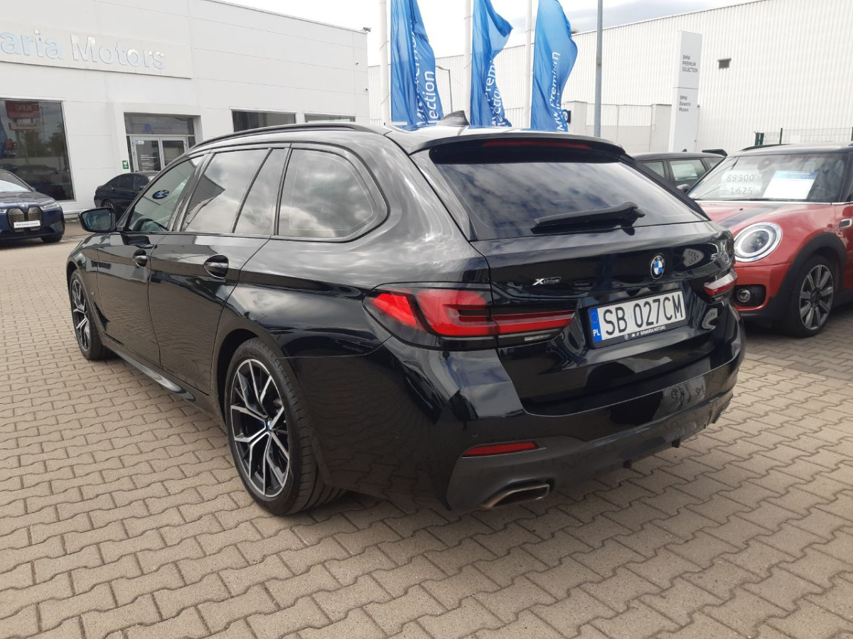 BMW 530i xDrive mHEV M Sport KOMBI - Легковой автомобиль: фото 4 BMW 530i xDrive mHEV M Sport KOMBI - Легковой автомобиль: фото 4