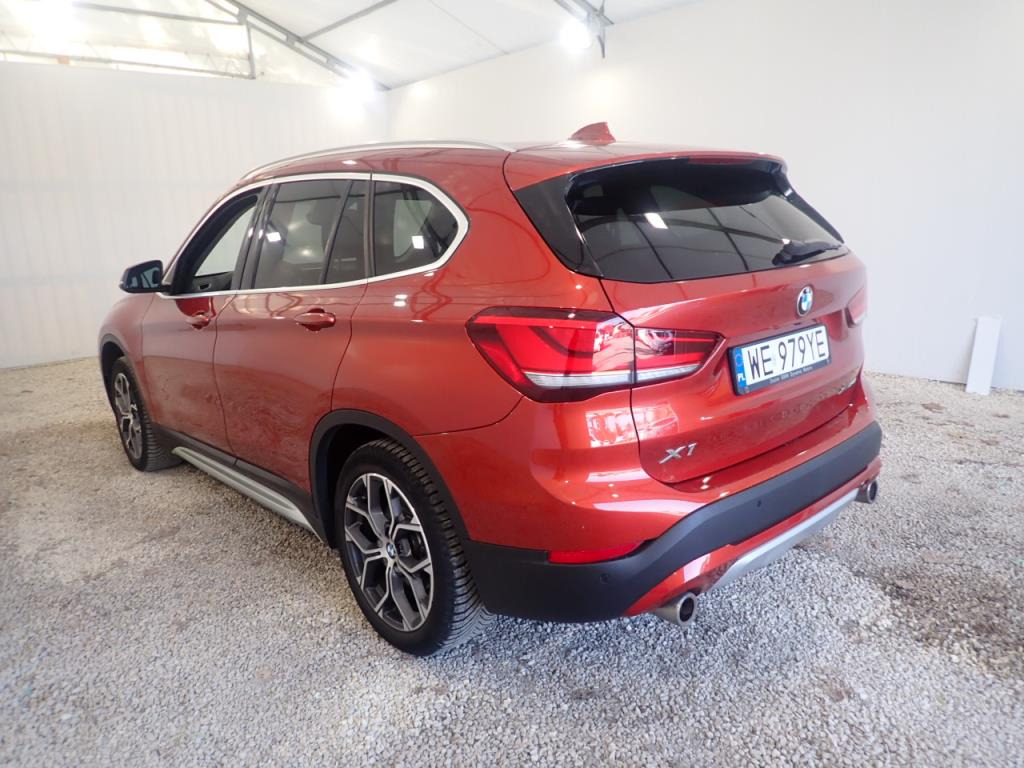 BMW X1 xDrive20i xLine SUV - Внедорожник: фото 4 BMW X1 xDrive20i xLine SUV - Внедорожник: фото 4