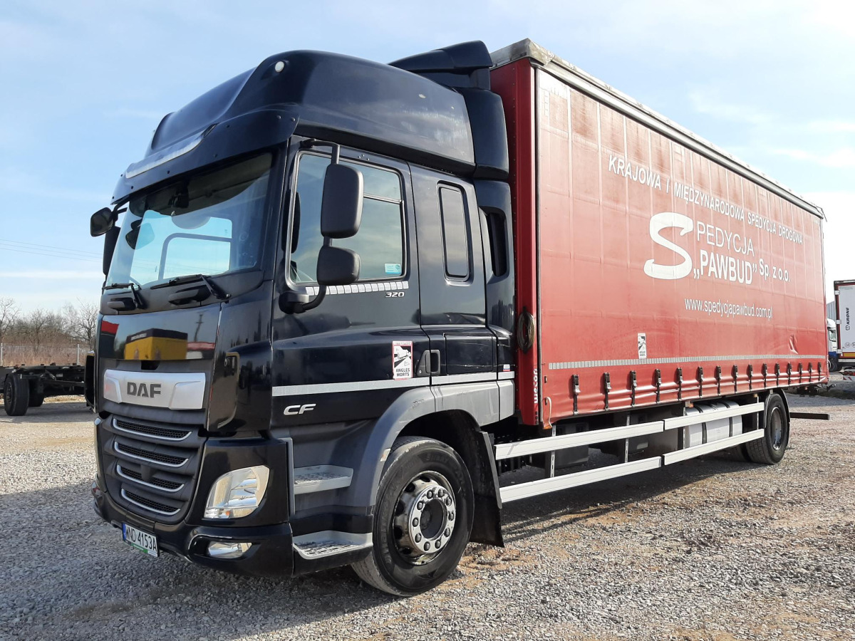 DAF CF 320 FA/ZSP SOLÓWKA - Тентованный грузовик: фото 2 DAF CF 320 FA/ZSP SOLÓWKA - Тентованный грузовик: фото 2