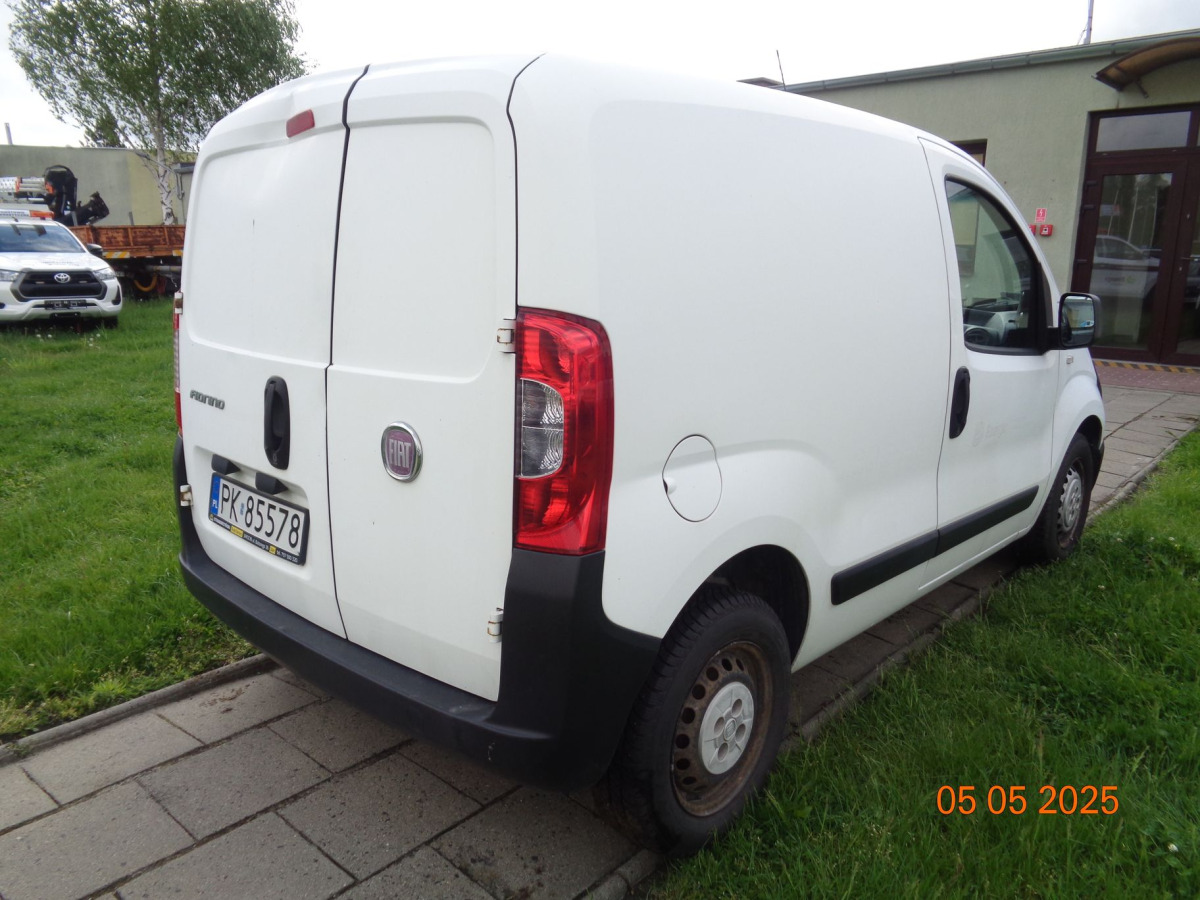 FIAT FIORINO FURGON BLASZAK - Цельнометаллический фургон: фото 3 FIAT FIORINO FURGON BLASZAK - Цельнометаллический фургон: фото 3