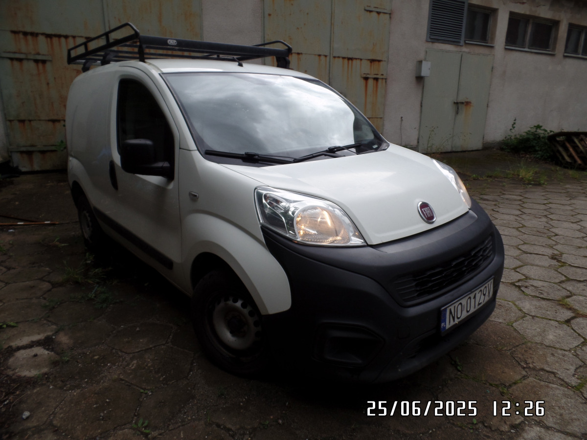 FIAT FIORINO FURGON BLASZAK - Цельнометаллический фургон: фото 1 FIAT FIORINO FURGON BLASZAK - Цельнометаллический фургон: фото 1