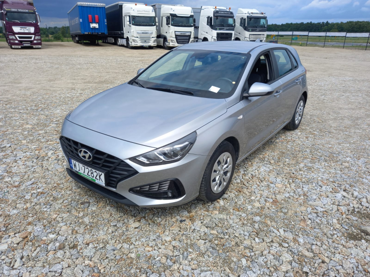 HYUNDAI I30 HATCHBACK - Хэтчбек: фото 3 HYUNDAI I30 HATCHBACK - Хэтчбек: фото 3