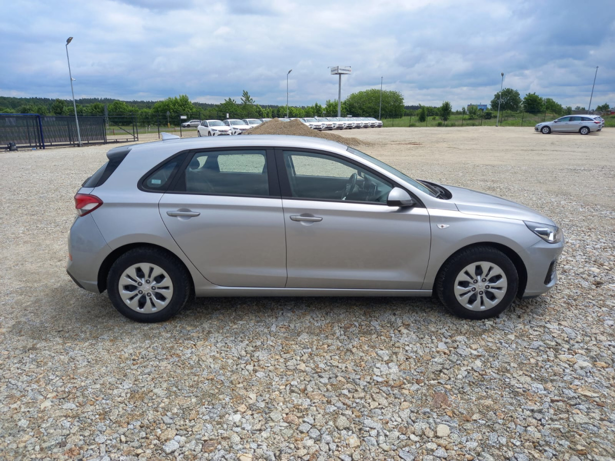 HYUNDAI I30 HATCHBACK - Хэтчбек: фото 4 HYUNDAI I30 HATCHBACK - Хэтчбек: фото 4