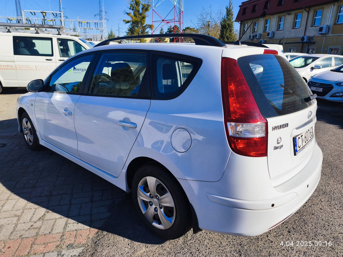 HYUNDAI I30 KOMBI - Легковой автомобиль: фото 4 HYUNDAI I30 KOMBI - Легковой автомобиль: фото 4
