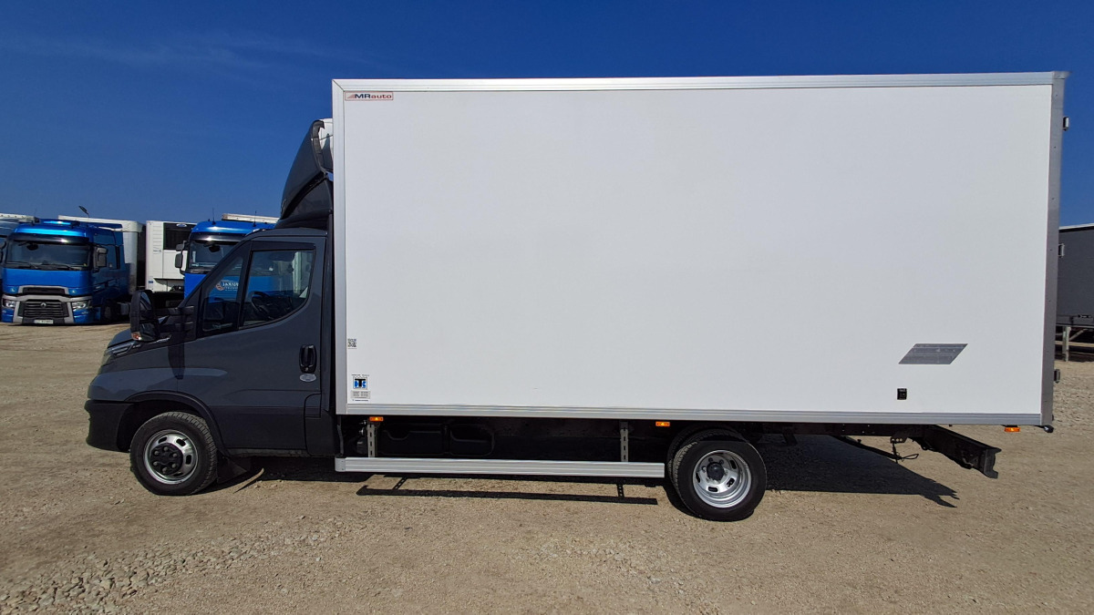 IVECO DAILY 50C18 CHŁODNIA Z AGREGATEM - Рефрижератор: фото 4 IVECO DAILY 50C18 CHŁODNIA Z AGREGATEM - Рефрижератор: фото 4