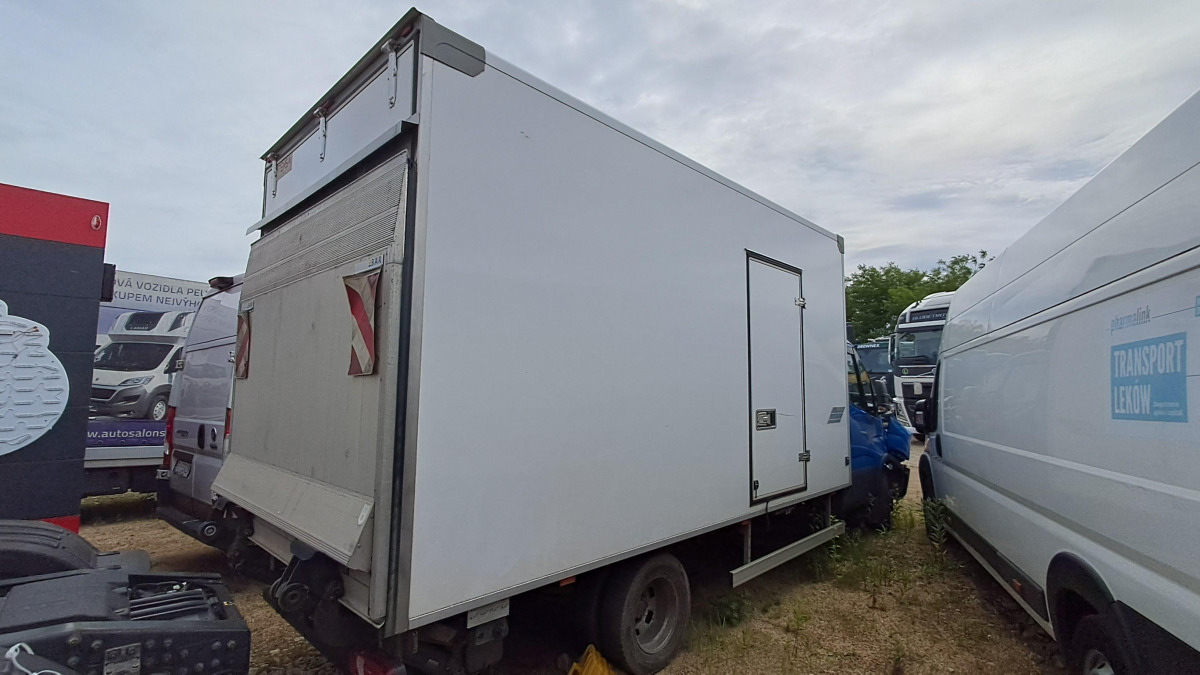 IVECO DAILY KONTENER Z WINDĄ - Грузовик с закрытым кузовом: фото 3 IVECO DAILY KONTENER Z WINDĄ - Грузовик с закрытым кузовом: фото 3