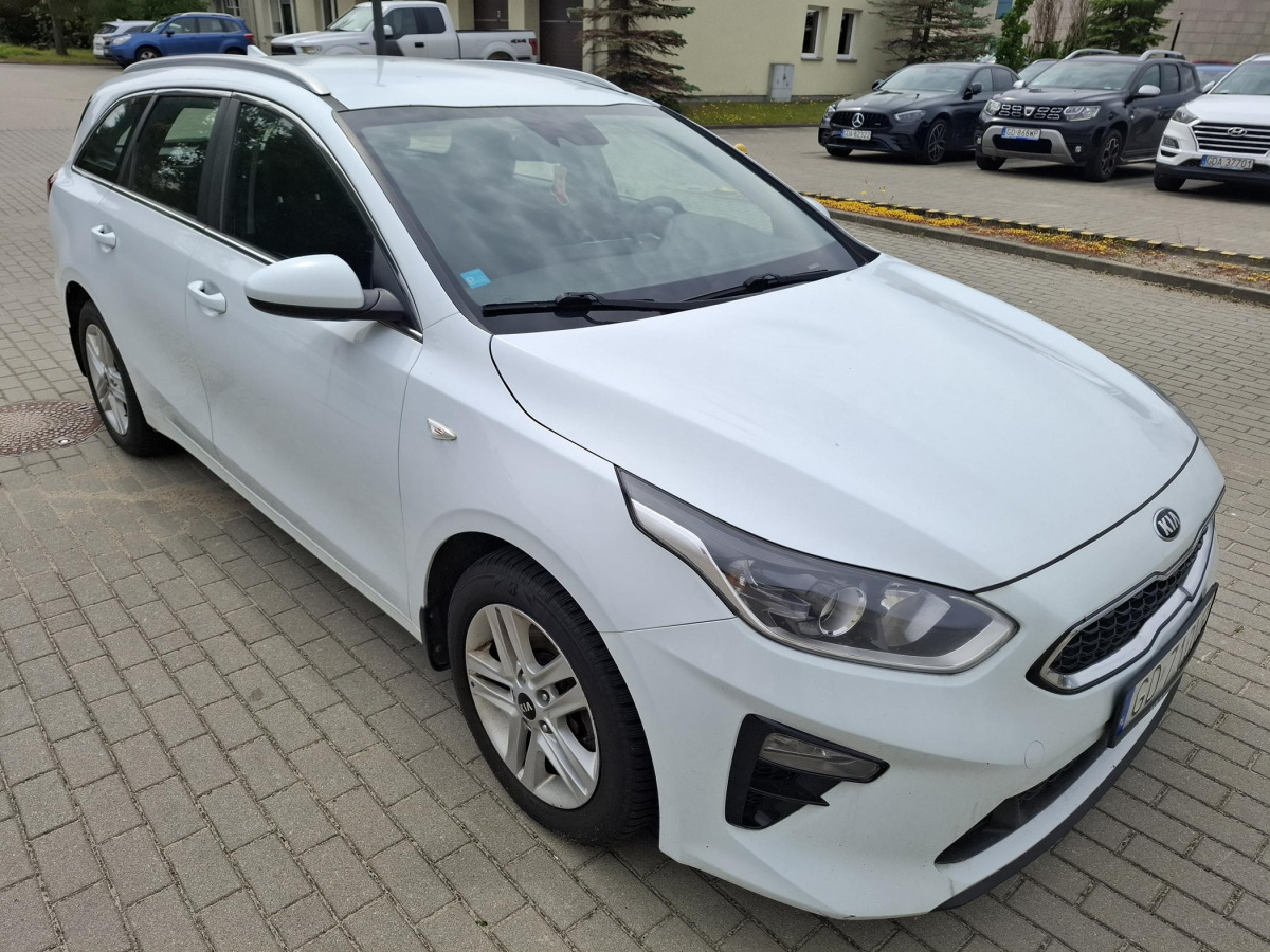 KIA CEED KOMBI - Легковой автомобиль: фото 1 KIA CEED KOMBI - Легковой автомобиль: фото 1