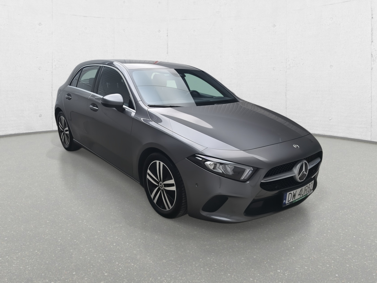 MERCEDES BENZ A 180 HATCHBACK - Хэтчбек: фото 1 MERCEDES BENZ A 180 HATCHBACK - Хэтчбек: фото 1