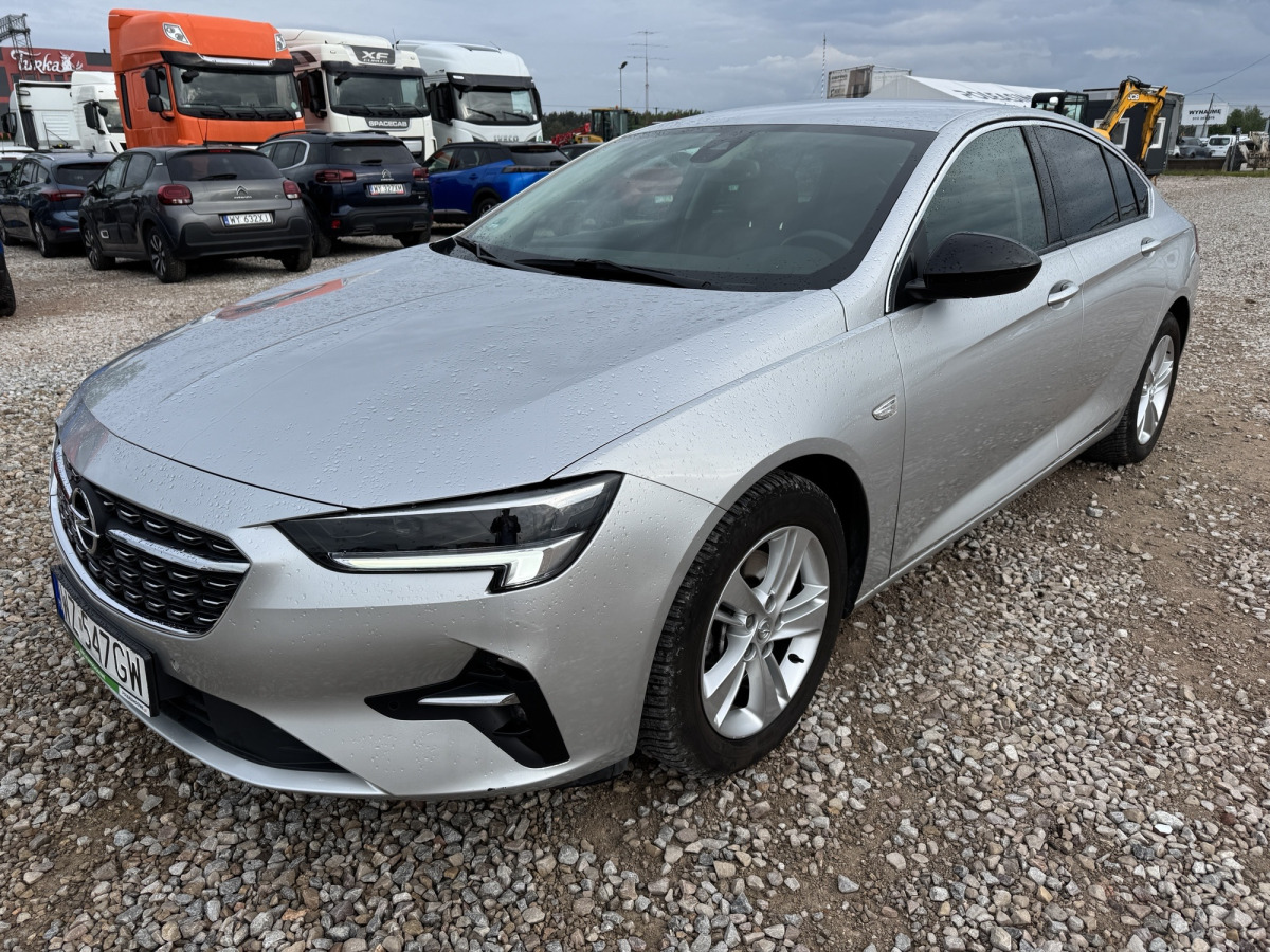 OPEL INSIGNIA LIFTBACK - Легковой автомобиль: фото 3 OPEL INSIGNIA LIFTBACK - Легковой автомобиль: фото 3