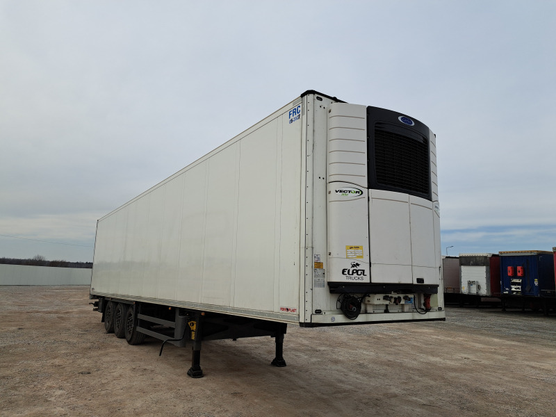 SCHMITZ CARGOBULL SCB*S3B CHŁODNIA - Полуприцеп-рефрижератор: фото 1 SCHMITZ CARGOBULL SCB*S3B CHŁODNIA - Полуприцеп-рефрижератор: фото 1
