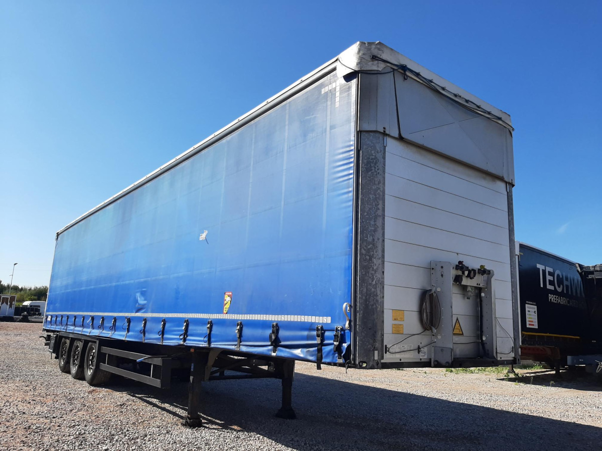 SCHMITZ CARGOBULL SCBS3T FIRANA - Тентованный прицеп: фото 1 SCHMITZ CARGOBULL SCBS3T FIRANA - Тентованный прицеп: фото 1