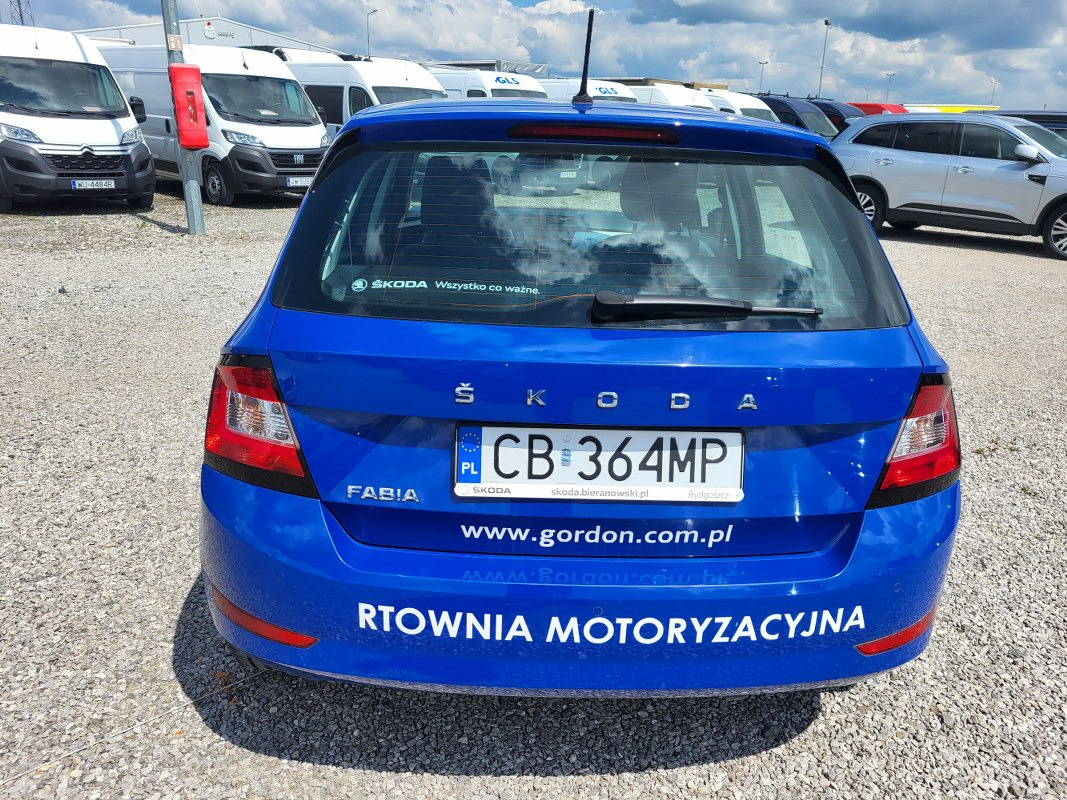 SKODA FABIA HATCHBACK - Хэтчбек: фото 5 SKODA FABIA HATCHBACK - Хэтчбек: фото 5