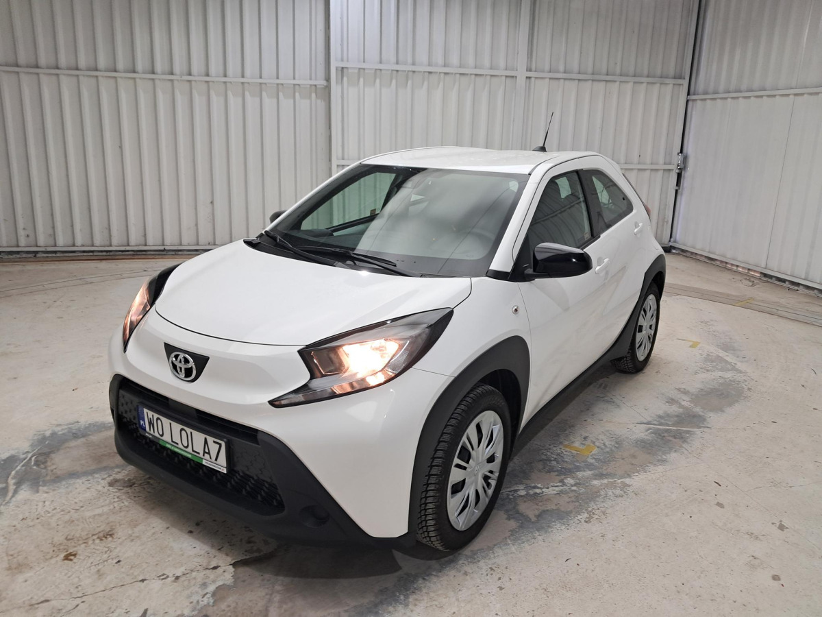 TOYOTA TOYOTA AYGO X HATCHBACK - Легковой автомобиль: фото 3 TOYOTA TOYOTA AYGO X HATCHBACK - Легковой автомобиль: фото 3