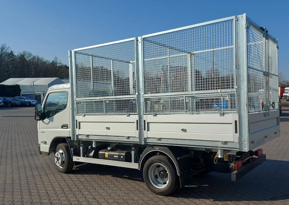 FUSO Canter 6S15 Wywrotka - Мусоровоз: фото 5 FUSO Canter 6S15 Wywrotka - Мусоровоз: фото 5