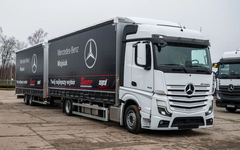 Mercedes-Benz Actros 1842 LnR z Przyczepą - Тентованный грузовик: фото 1 Mercedes-Benz Actros 1842 LnR z Przyczepą - Тентованный грузовик: фото 1