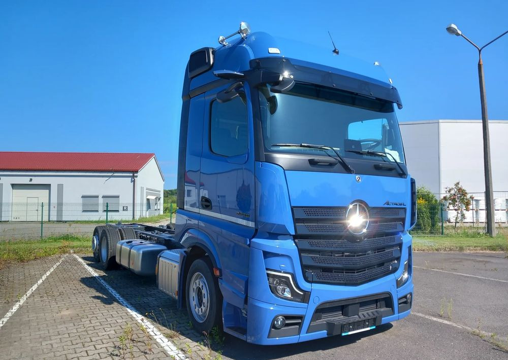Mercedes-Benz Actros 2548 LnR - Грузовик-шасси: фото 2 Mercedes-Benz Actros 2548 LnR - Грузовик-шасси: фото 2