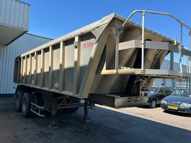 Benalu 2 Axle , 8 Tyres , Alu Tipper , Spring Suspension , Drum Brakes - Самосвальный полуприцеп: фото 3 Benalu 2 Axle , 8 Tyres , Alu Tipper , Spring Suspension , Drum Brakes - Самосвальный полуприцеп: фото 3
