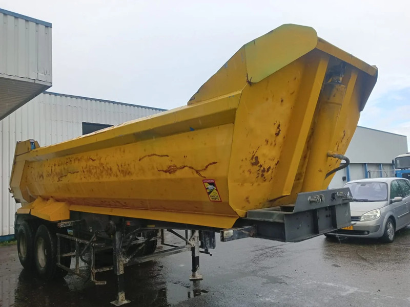Fruehauf 2 Axle Steel Tipper , Spring Suspension , Drum Brakes - Самосвальный полуприцеп: фото 4 Fruehauf 2 Axle Steel Tipper , Spring Suspension , Drum Brakes - Самосвальный полуприцеп: фото 4