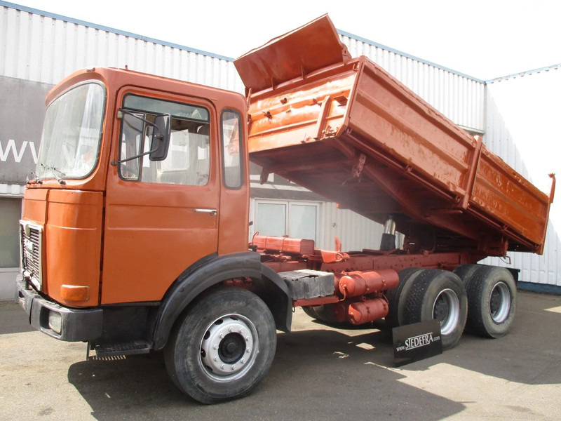 MAN 26.321 6x4 , 3 way tipper , ZF Manual , Spring suspension - Самосвал: фото 1 MAN 26.321 6x4 , 3 way tipper , ZF Manual , Spring suspension - Самосвал: фото 1