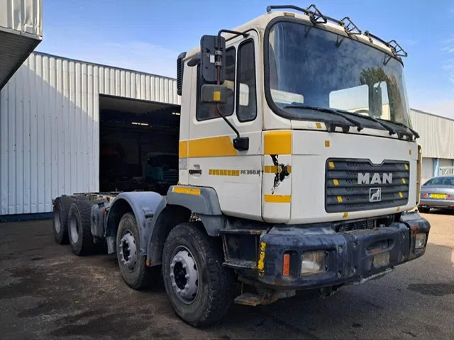 MAN 35-364 / FE 360 A , 8x4 , Spring Suspension , ZF Manual , Airco - Грузовик-шасси: фото 4 MAN 35-364 / FE 360 A , 8x4 , Spring Suspension , ZF Manual , Airco - Грузовик-шасси: фото 4
