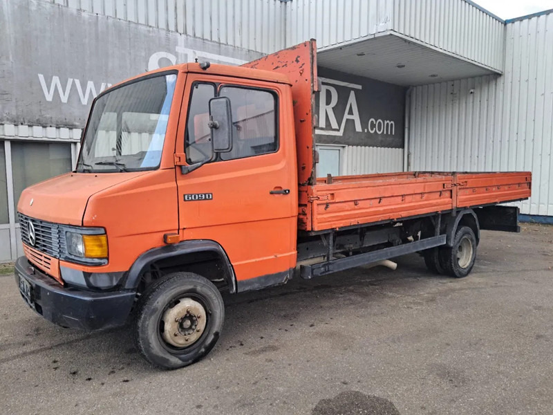 Mercedes-Benz 609 D, Manual , Spring Suspension - Грузовик бортовой/ Платформа: фото 1 Mercedes-Benz 609 D, Manual , Spring Suspension - Грузовик бортовой/ Платформа: фото 1