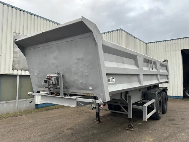 Trax 2 Axle Steel Tipper , Spring Suspension , Drum Brakes - Самосвальный полуприцеп: фото 1 Trax 2 Axle Steel Tipper , Spring Suspension , Drum Brakes - Самосвальный полуприцеп: фото 1