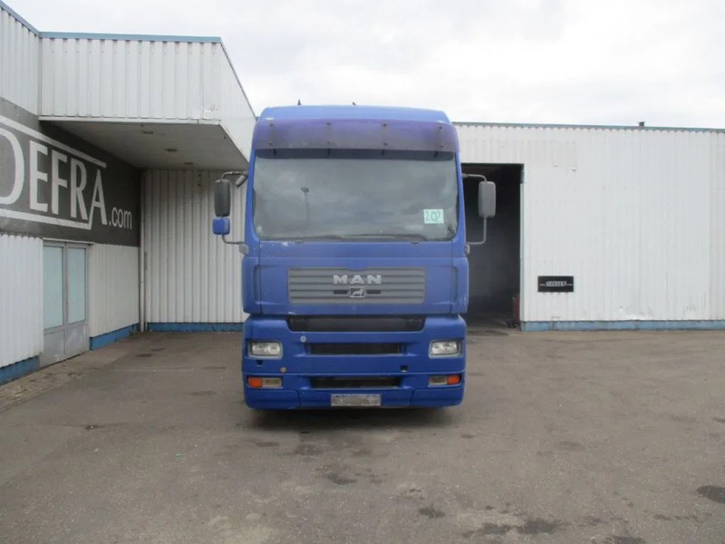 Тягач MAN TGA , FOR PARTS ONLY , NO ENGINE AND GEARBOX: фото 6 Тягач MAN TGA , FOR PARTS ONLY , NO ENGINE AND GEARBOX: фото 6