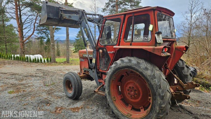 1982 Volvo 2250, Reparasjonsobjekt - Трактор: фото 4 1982 Volvo 2250, Reparasjonsobjekt - Трактор: фото 4