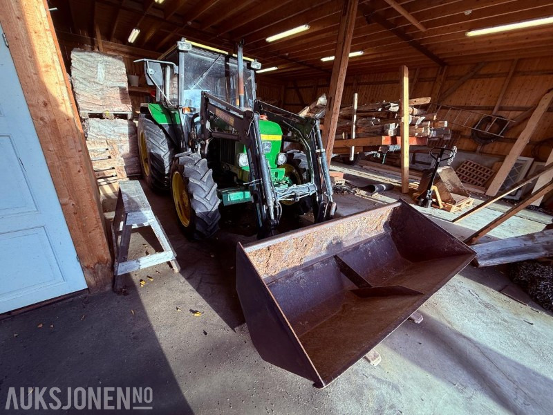 1984 John Deere 1140 4576 timer m/ Pallegafler, Grusskuffe, Snøskuffe, Kjetting - Трактор: фото 2 1984 John Deere 1140 4576 timer m/ Pallegafler, Grusskuffe, Snøskuffe, Kjetting - Трактор: фото 2