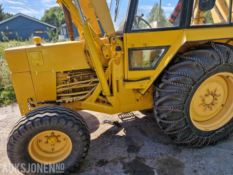 1985 Massey Ferguson 50B Pigghammer, 3 graveskuffer, pallegaffel, skuffe til frontlaster. - Экскаватор-погрузчик: фото 5 1985 Massey Ferguson 50B Pigghammer, 3 graveskuffer, pallegaffel, skuffe til frontlaster. - Экскаватор-погрузчик: фото 5