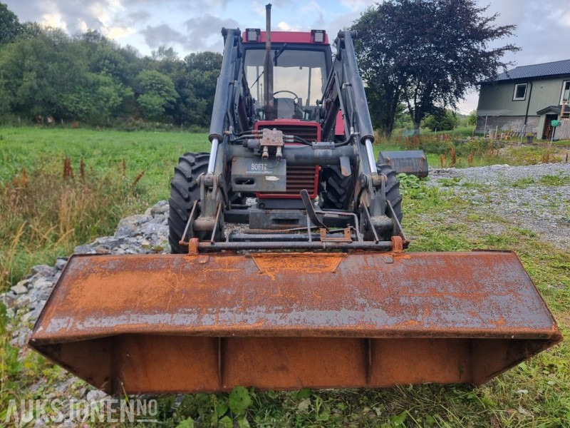 1990 CASE IH 956XL TRAKTOR snøfres 2 skuffer triangelfeste MVA FRI - Трактор: фото 2 1990 CASE IH 956XL TRAKTOR snøfres 2 skuffer triangelfeste MVA FRI - Трактор: фото 2
