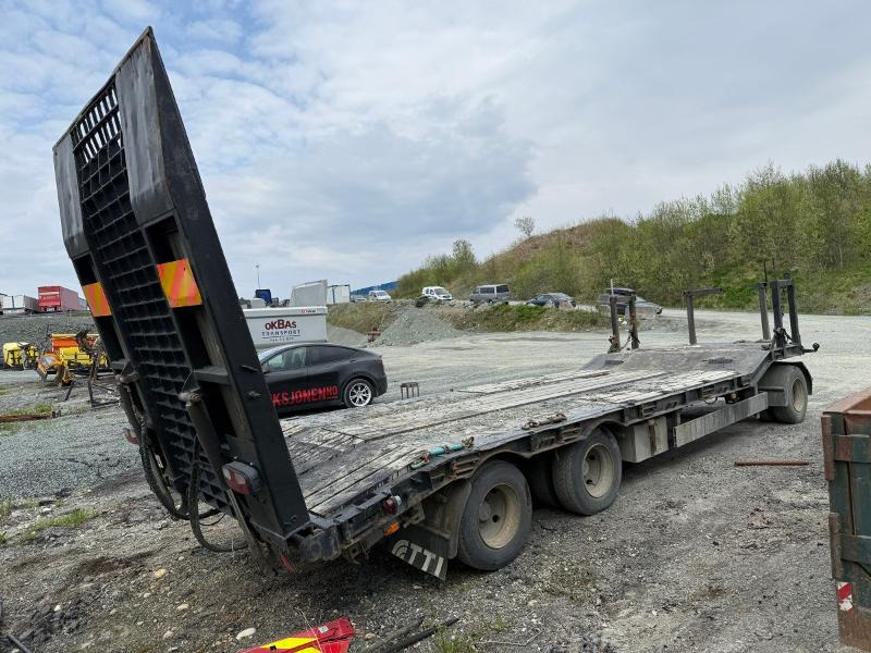 2006 Damm Slephenger med hydraulisk kjørebro og Batteridrevet hydraulikk - Низкорамный прицеп: фото 4 2006 Damm Slephenger med hydraulisk kjørebro og Batteridrevet hydraulikk - Низкорамный прицеп: фото 4