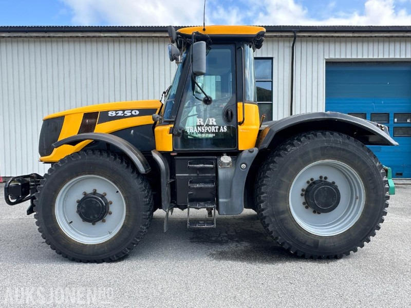 2006 JCB Fastrac 8250 - 4985 timer - Трактор: фото 2 2006 JCB Fastrac 8250 - 4985 timer - Трактор: фото 2