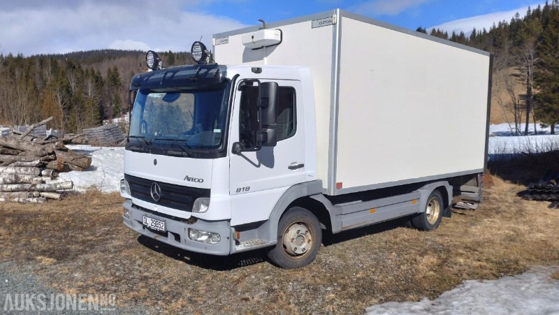 2006 Mercedes-Benz 818/33AT 7,5 skapbil ryggekamera s+v dekk kjetting - Грузовик с закрытым кузовом: фото 1 2006 Mercedes-Benz 818/33AT 7,5 skapbil ryggekamera s+v dekk kjetting - Грузовик с закрытым кузовом: фото 1