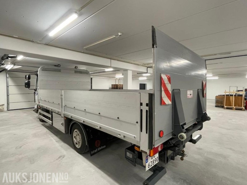 2007 RENAULT MIDLUM LASTEBIL - PLANBIL MED LIFT. KUN 95544 KM! - Грузовик бортовой/ Платформа: фото 4 2007 RENAULT MIDLUM LASTEBIL - PLANBIL MED LIFT. KUN 95544 KM! - Грузовик бортовой/ Платформа: фото 4