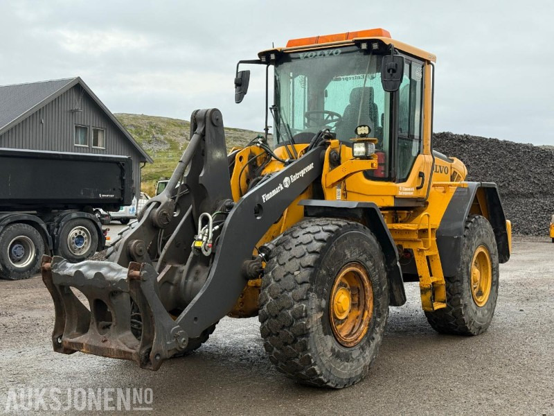 2008 Volvo L90F - Klappvingeskuffe - Vekt - Spakestyring - Колёсный погрузчик: фото 1 2008 Volvo L90F - Klappvingeskuffe - Vekt - Spakestyring - Колёсный погрузчик: фото 1