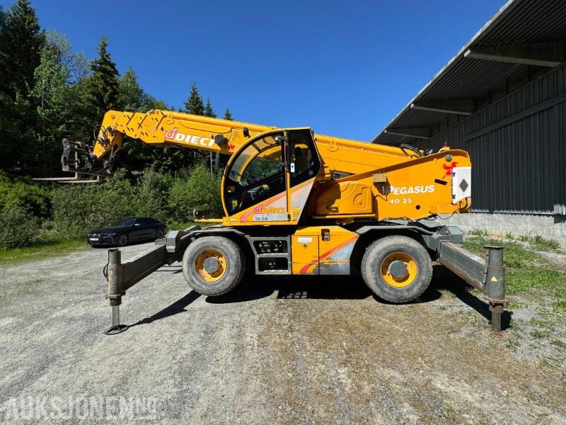 2009 Dieci Pegasus 40.25 rundtomsvingende teleskoptruck med kurv / vinsj / pallegaffler - Телескопический погрузчик: фото 2 2009 Dieci Pegasus 40.25 rundtomsvingende teleskoptruck med kurv / vinsj / pallegaffler - Телескопический погрузчик: фото 2