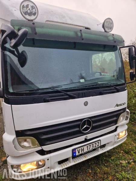 2009 Mercedes-Benz ATEGO 818L todelt skap Bodel Hengerfeste - Грузовик с закрытым кузовом: фото 3 2009 Mercedes-Benz ATEGO 818L todelt skap Bodel Hengerfeste - Грузовик с закрытым кузовом: фото 3
