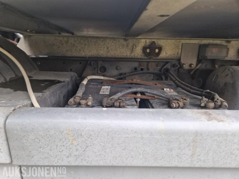 Грузовик с закрытым кузовом 2009 Mercedes-Benz ATEGO 818L todelt skap Bodel Hengerfeste: фото 13