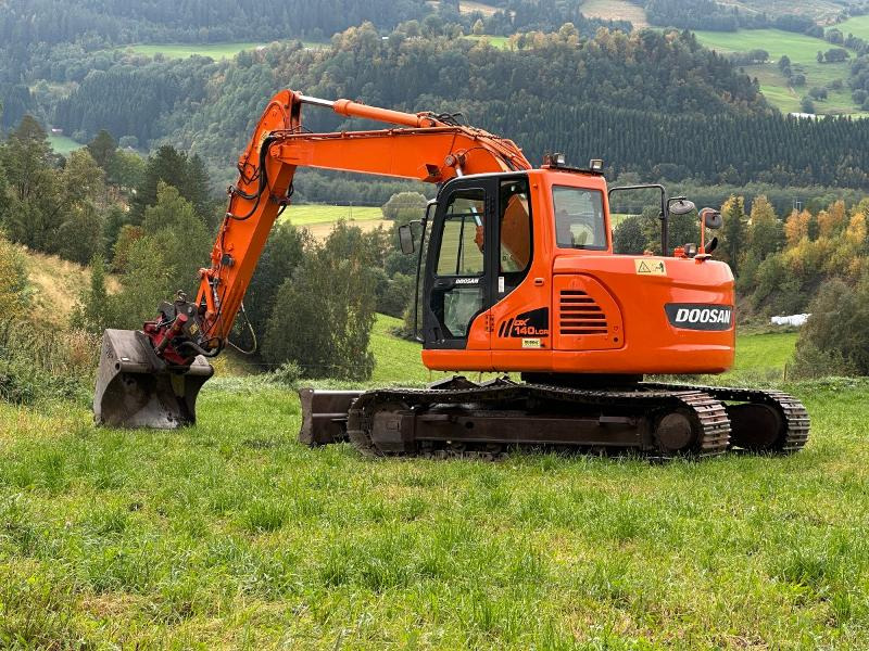 2011 Doosan DX140LCR gravemaskin - Rotortilt- 2 skuffer - Экскаватор: фото 3 2011 Doosan DX140LCR gravemaskin - Rotortilt- 2 skuffer - Экскаватор: фото 3