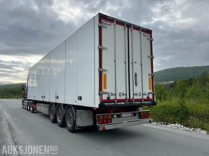 2012 Ekeri T3-K SKAPHENGER MED SIDEÅPNING - Полуприцеп-рефрижератор: фото 5 2012 Ekeri T3-K SKAPHENGER MED SIDEÅPNING - Полуприцеп-рефрижератор: фото 5