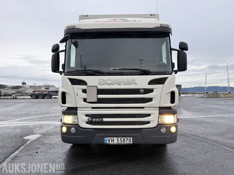 2013 Scania P280 4x2 skapbil med full sideåpning - Грузовик с закрытым кузовом: фото 2 2013 Scania P280 4x2 skapbil med full sideåpning - Грузовик с закрытым кузовом: фото 2