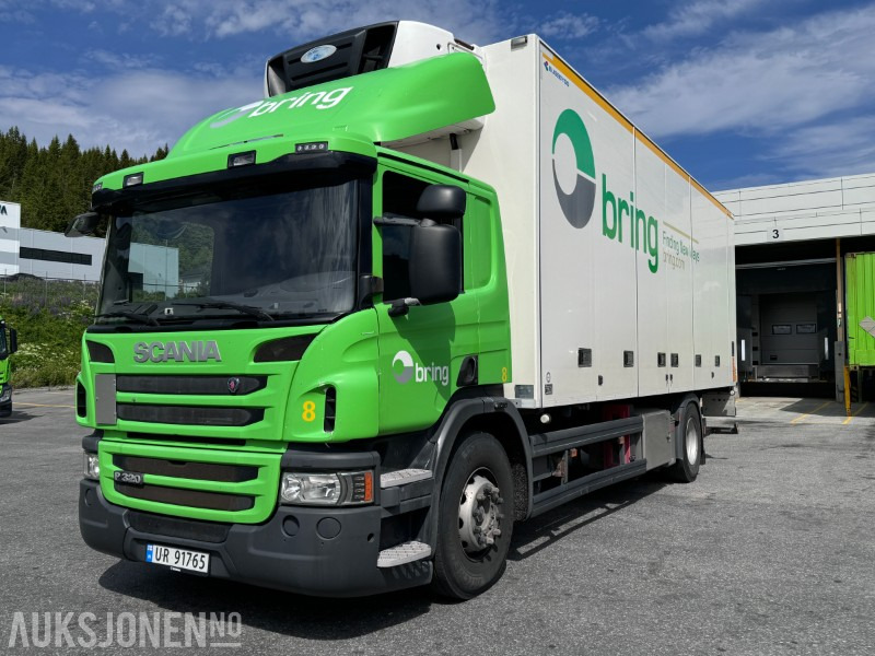 2014 Scania P320 - Skapbil med kjøl/fryse aggregat - Bakløft og sideåpning - 4x2 - Грузовик с закрытым кузовом: фото 1 2014 Scania P320 - Skapbil med kjøl/fryse aggregat - Bakløft og sideåpning - 4x2 - Грузовик с закрытым кузовом: фото 1