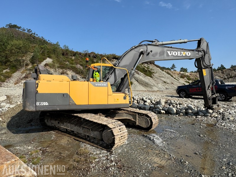 2014 Volvo EC 220DL - 10 656 timer - sertifisert - Экскаватор: фото 3 2014 Volvo EC 220DL - 10 656 timer - sertifisert - Экскаватор: фото 3
