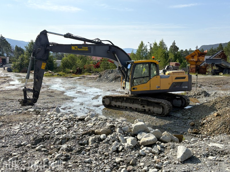 2014 Volvo EC 220DL - 10 656 timer - sertifisert - Экскаватор: фото 1 2014 Volvo EC 220DL - 10 656 timer - sertifisert - Экскаватор: фото 1