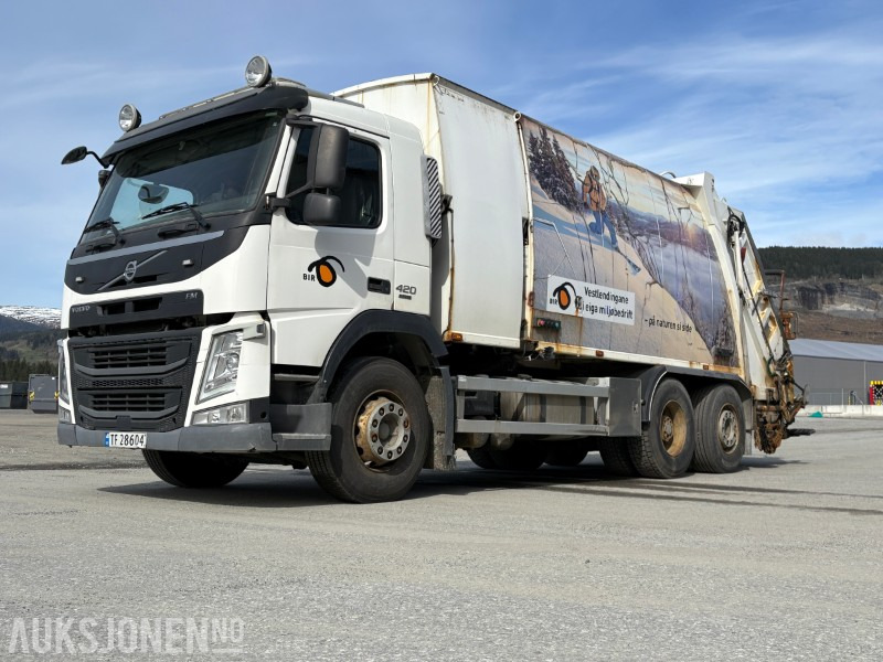 2014 Volvo FM 420 renovasjonsbil med 2-kammers løsning - Мусоровоз: фото 1 2014 Volvo FM 420 renovasjonsbil med 2-kammers løsning - Мусоровоз: фото 1